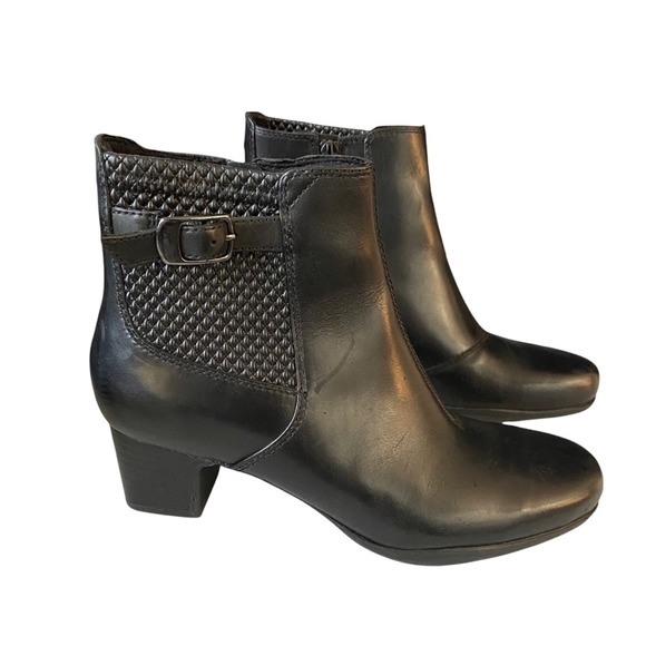 Clarks Artisan Rosalyn Lara Black Leather Stacked Block Heel Ankle Boot Narrow - Picture 3 of 8